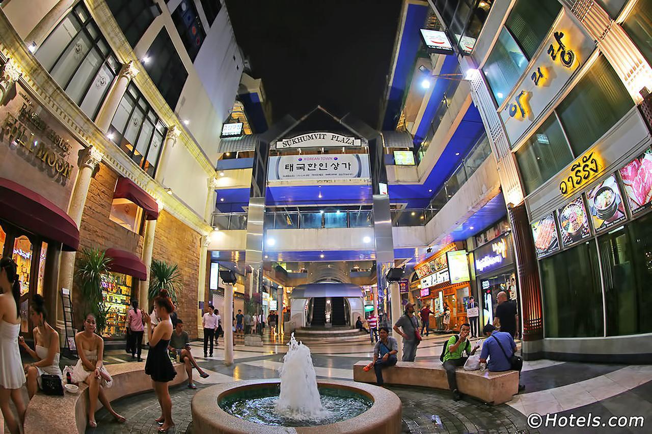 Taina'S Home Sukhumvit Banguecoque Exterior foto